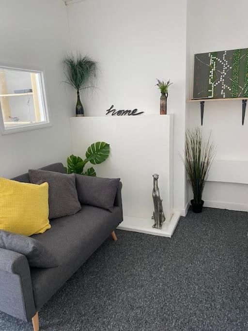 Lovely 2 Bedroom Flat In Greater ロンドン エクステリア 写真